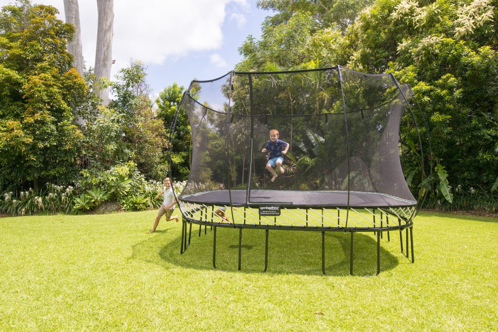 Springfree 13′ x 13′ Jumbo Square Trampoline™ with Enclosure – Play N ...